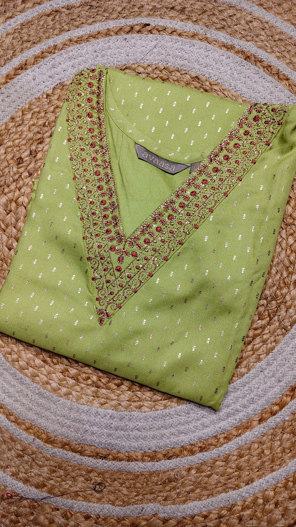 Pista green v neck kurti (Size XL)