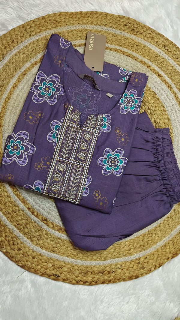 Vatican lavender center embroidery